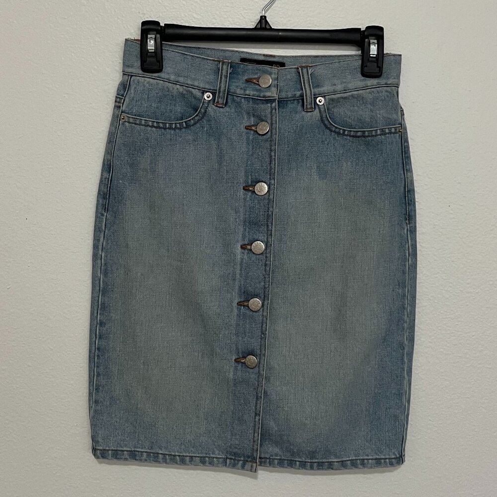 J. Crew | Button Front Denim Pencil Skirt, Light Wash 100% Cotton, size 0 P